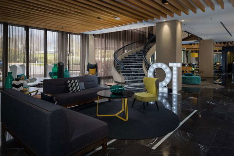 QT Canberra - Brisbane Tourism 2