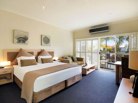 Oaks Pacific Blue Resort - Tourism Brisbane 0
