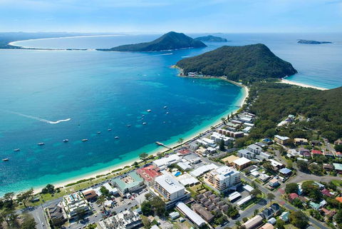 Ramada Resort Shoal Bay - Tourism Brisbane 0
