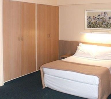 Metropolitan Motor Inn - Tourism Brisbane 0