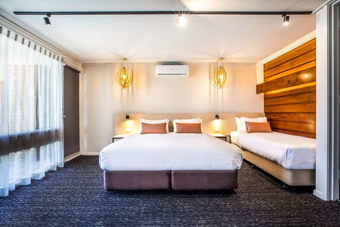 Nightcap At Gateway Hotel - Tourism Brisbane 4