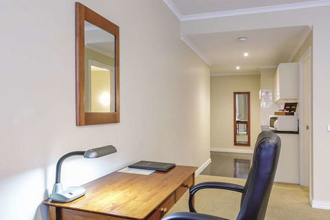 Lake Inn Ballarat - Tourism Brisbane 10