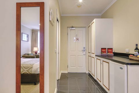 Lake Inn Ballarat - Tourism Brisbane 15