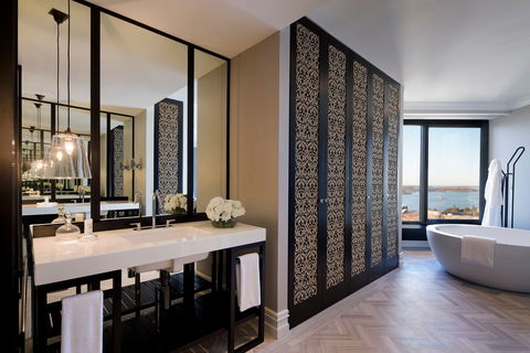 Four Seasons Hotel Sydney - Tourism Brisbane 7