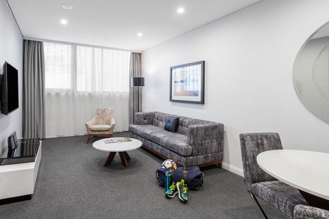Meriton Serviced Apartments North Sydney - Tourism Brisbane 4