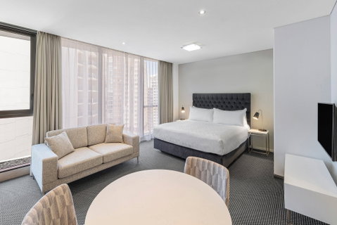 Meriton Suites Campbell Street - Tourism Brisbane 5