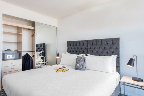 Meriton Suites Campbell Street - Tourism Brisbane 6