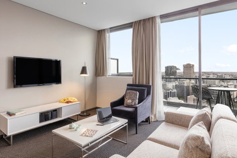 Meriton Suites Campbell Street - Tourism Brisbane 11