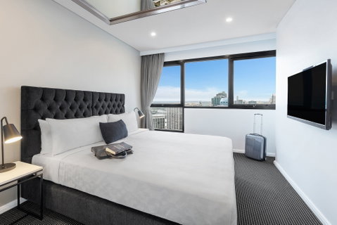 Meriton Suites Kent Street - Tourism Brisbane 11