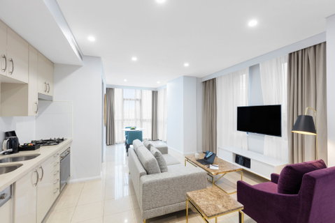 Meriton Suites Pitt Street - Tourism Brisbane 8