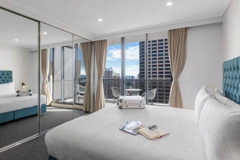 Meriton Suites Pitt Street - Tourism Brisbane 13