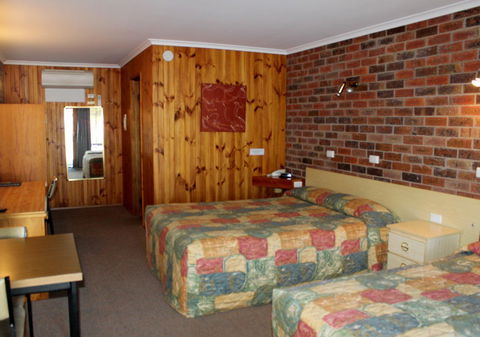 Riverland Motel - Brisbane Tourism 1