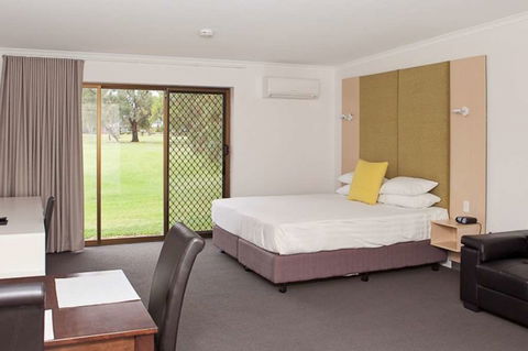 Comfort Inn & Suites Riverland - Tourism Brisbane 1