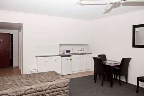 Comfort Inn & Suites Riverland - Tourism Brisbane 6