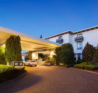 Ramada by Wyndham Diplomat Canberra - Tourism Brisbane
