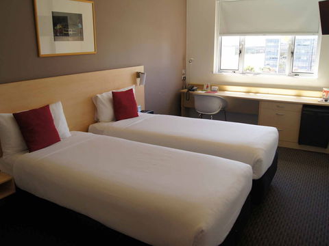 Hotel Ibis Sydney Olympic Park - Tourism Brisbane 5