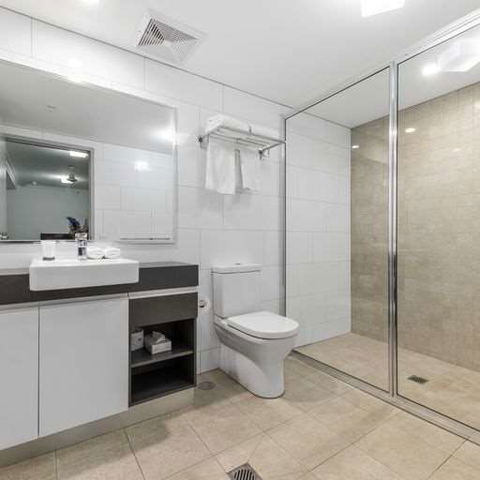 H On Mitchell Apartment Hotel - Brisbane 4u 2