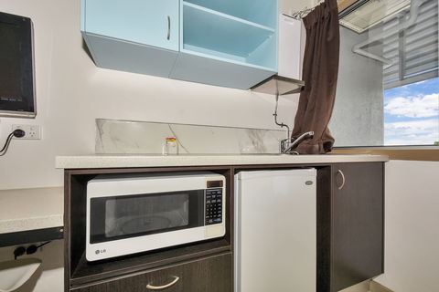 Vitina Studio Motel - Tourism Brisbane 10