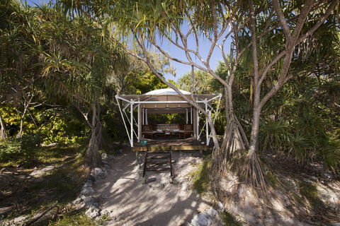 Wilson Island Resort - Brisbane Tourism 1