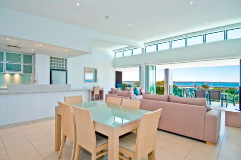 Akama Resort - Brisbane 4u 1