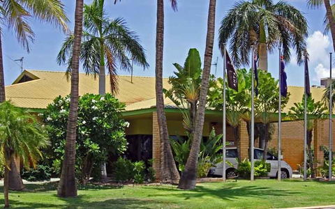 Karratha International Hotel - Brisbane 4u 0