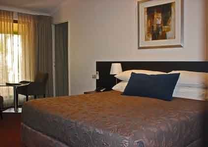 Karratha International Hotel - Brisbane 4u 1