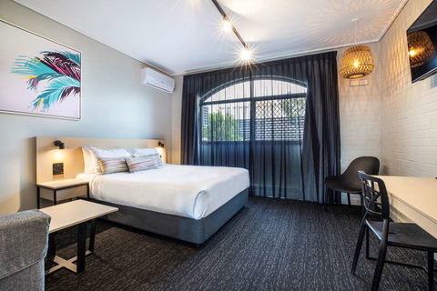 Nightcap At Springwood Hotel - Tourism Brisbane 1