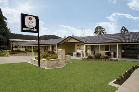 Zig Zag Motel - Brisbane Tourism 1
