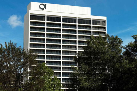 QT Canberra - Tourism Brisbane 0