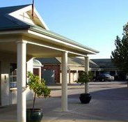 Country Gardens Motor Inn - Brisbane 4u