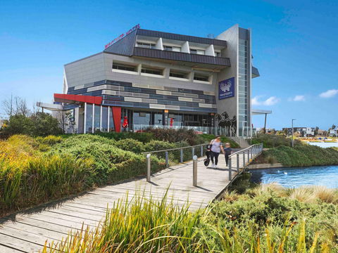 Mercure Melbourne Caroline Springs - Tourism Brisbane 1