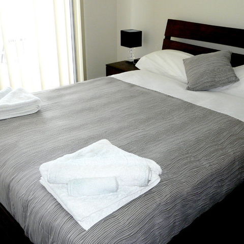 Direct Hotels - Monterey Moranbah - Brisbane Tourism 1