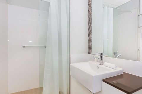 Astra Apartments Perth - Tourism Brisbane 4