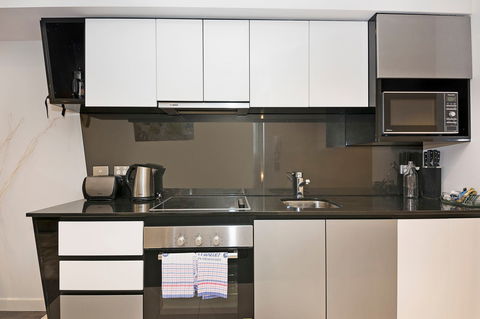 Astra Apartments Perth - Tourism Brisbane 14