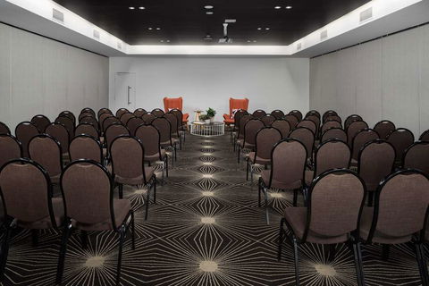 Atura Dandenong - Brisbane 4u 7