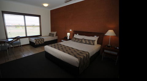 Gidgee Inn - Tourism Brisbane 4