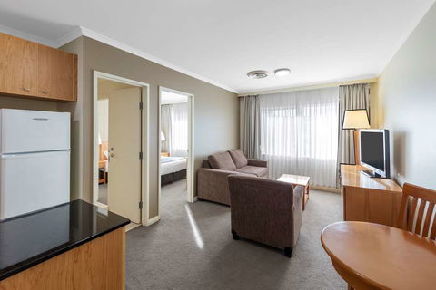 Nesuto Canberra Apartment Hotel - Tourism Brisbane 11