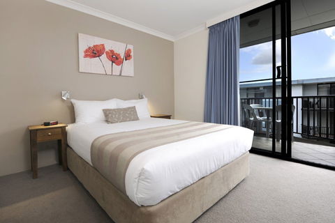 Assured Waterside Apartments - Brisbane 4u 1