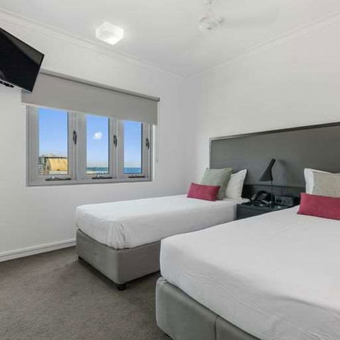 H On Mitchell Apartment Hotel - Brisbane Tourism 4