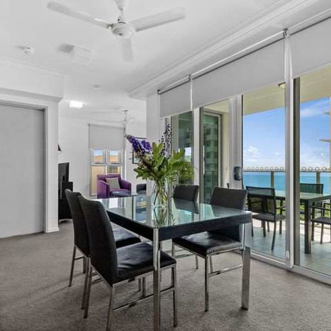 H On Mitchell Apartment Hotel - Brisbane Tourism 9