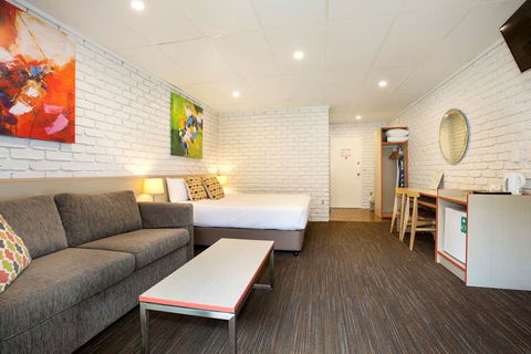 Villa Noosa Hotel - Tourism Brisbane 0