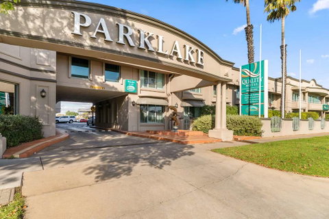 Quality Hotel Parklake Shepparton - Tourism Brisbane 0