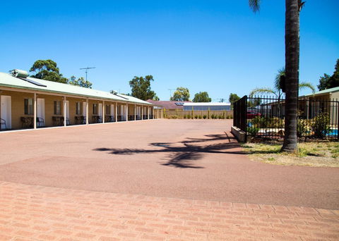 Pinjarra Resort - Tourism Brisbane 2