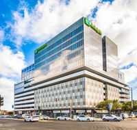 Holiday Inn Werribee - Brisbane 4u