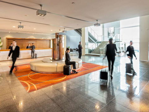 PARKROYAL Melbourne Airport - Brisbane 4u 2