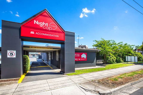 Sandbelt Club Hotel - Tourism Brisbane 1