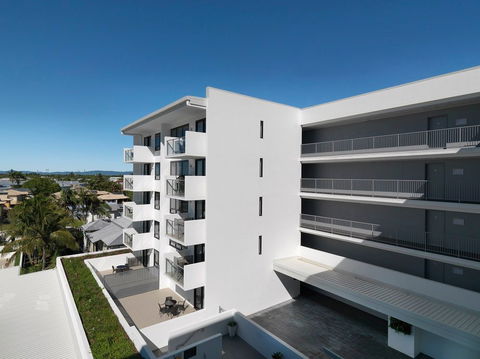 Oaks Carlyle - Brisbane 4u 0