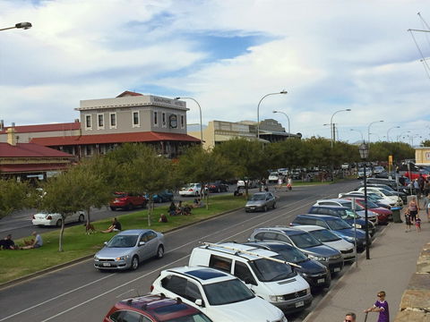 Semaphore Splash Apartments - Brisbane Tourism 2