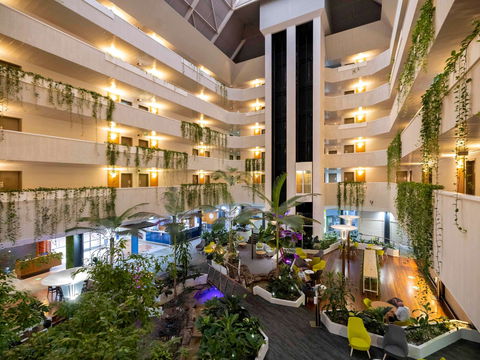 Novotel Darwin Atrium - Tourism Brisbane 2
