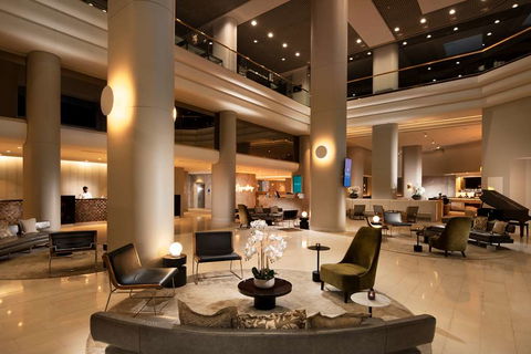 Hilton Darwin - Brisbane 4u 1